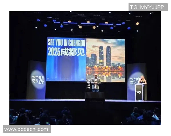 S15电竞总决赛杨强深度对话揭示英雄联盟背后的奋斗与梦想